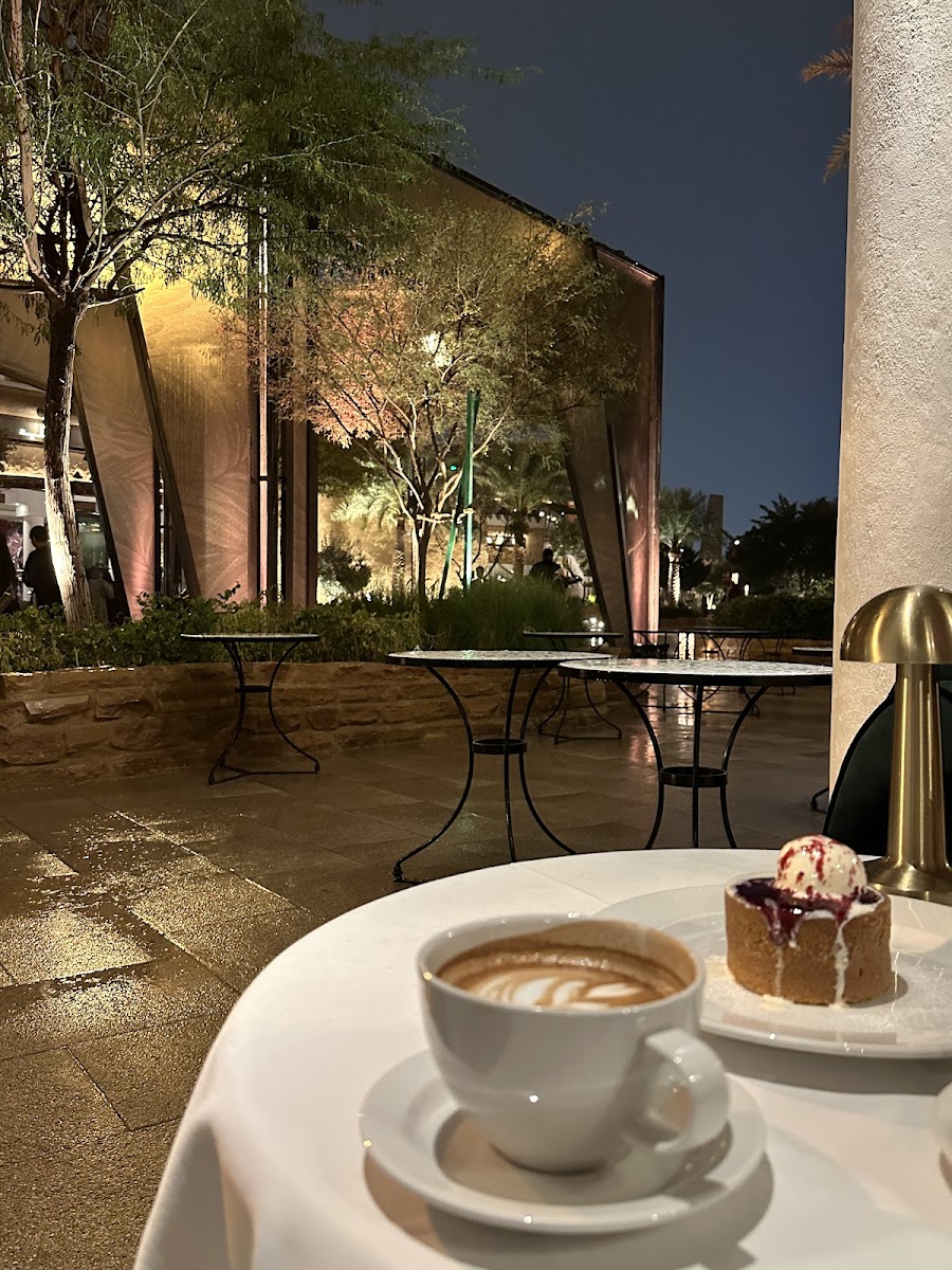 Cafe De L’ Esplanade Photos 2